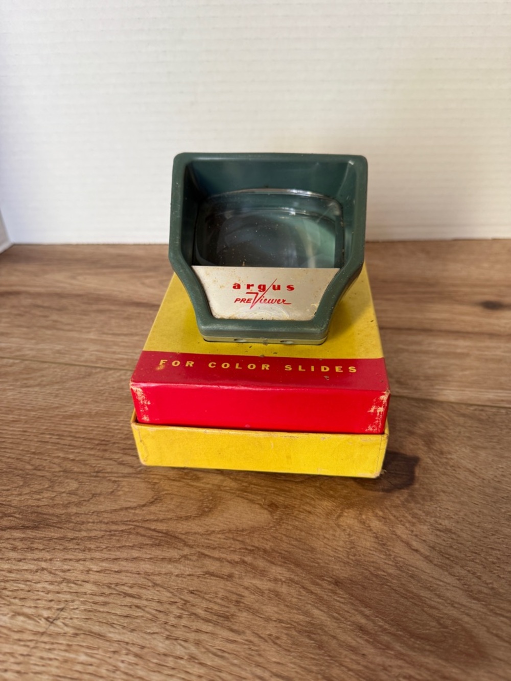 Vintage Argus Pre Viewer for Color Slides with Original Box